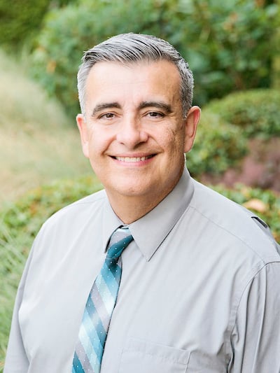 Dr. Guillermo Chacon